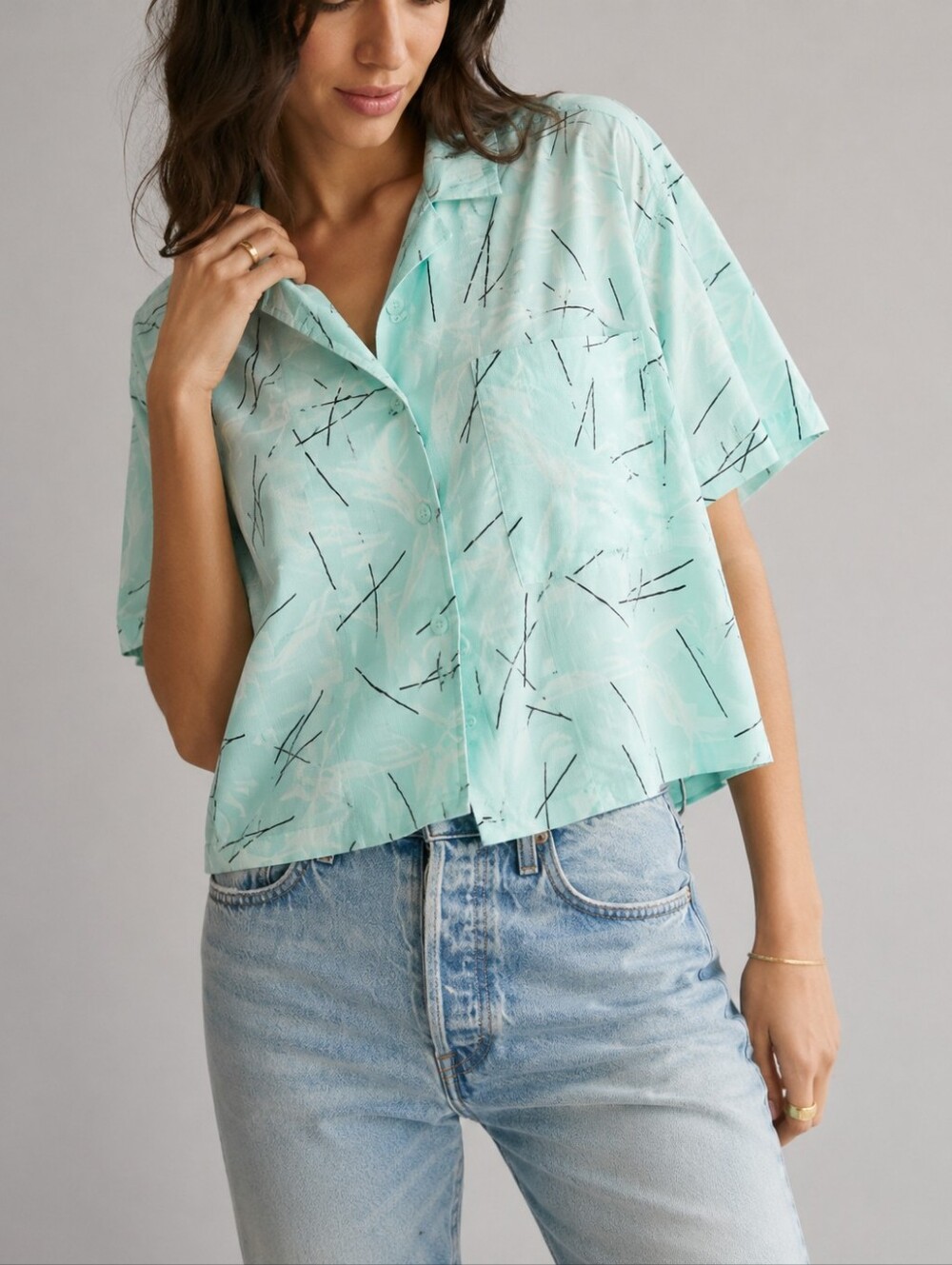Vintage Diane Von Furstenberg Aqua Abstract Print Camp Shirt Womens Size Large